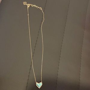 Kendra Scott necklace